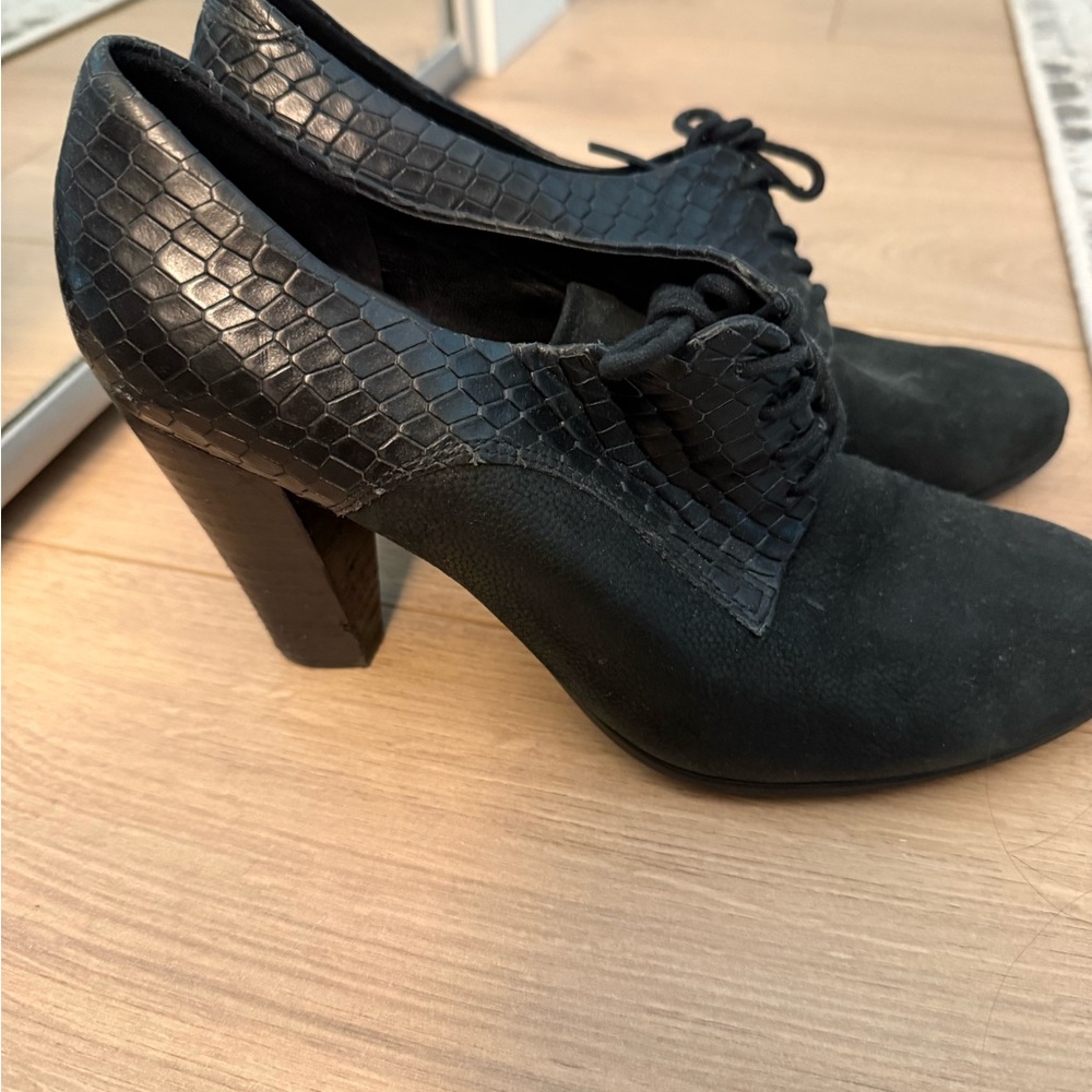Ecco shape 75 Black Textured Women's Heels
